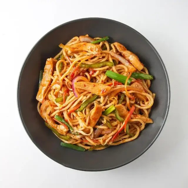 Photo for Fiery wok-tossed noodles with Korean chilli sauce, plus doub